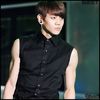 [:X] ..Bomiii.. ;;) ...[o face de sus pana jos cu frisca] ..>:)