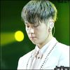 [JH] ...[se uita spre Kyu`] .. :-w Nu imi spune nimeni ce sa fac. :-w ..Exceptie : DooJoon. :-L
