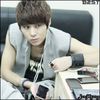 [JH] .. :-L ..Treci aici, nu ma fa sa tip. :-L ..:-L