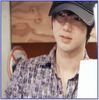 <Y> :|.(se pune pe canapea;langa laptop)..Ce oboseala..n-am facut..nim..:|..(da cu mana prin perne) 