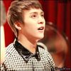 [DW] ..Stiu Hyung.. [se aseaza langa Jh] ..Noona.. a semnat Ji` alea? ..:-?