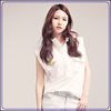 <J>. (intra)..Hei :)..(se uita catre Seob si Jae ) .. :|