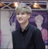 (Kai) ..[bea;uitandu`se] Da de ce cu minee? :))=))