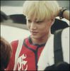 (Kai) ..[se intoarce;se aseaza la loc;bea] Paai,nu stiu. :-?? :))