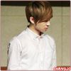 *- [coboara cateva trepte] Hyung..priveste pe geam..si spune`mi vremea. :| :)) Neata Ara. :).