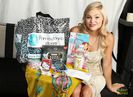 olivia-holt-06