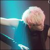 (Kai) ..[cade de pe balansoar-PABO-;se ridica;isi pune mana la spate] -.- ..[ii suna telefonul]