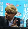 (Kai) ..[cantand] Hello hello, bye-bye, bye-bye. :3 :))