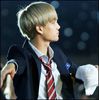(Kai) ..[se intoarce spre ea zambind] ..:)