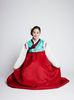 actress-kim-tae-hee-wearing-a-korean-traditional-hanbok