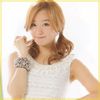 <x> Bine oppa. ^^ :-? [se uita in jur] :-?.
