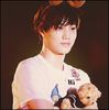(Kai) ..[coboara cu un ursulet in brate] Uite ce am eu. :o3 [se aseaza langa ea] ..;;)