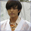 <.> Bye :-h .. Jung Ah..stii ce ai de facut ^^ [se aseaza pe canapea] :P