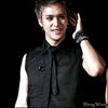 [DW] ..Bunaa :) ..Eu am fugit sa`l vad pe hyung. :D ..[fuge sus]..