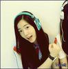 x. *intraa; merge incet in spatele lui Qri* Buu! :)) :3 *o imbratiseaza*