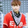 JI|. [se intoarce cu un suc; il da lui Stal] Nuu. :(