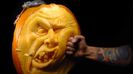 villafane_pumpkin_carving_knockout_79391000