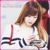Tiff|. [intra] Buna.^^ [se aseaza langa Luhan]