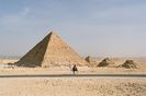 Cairo,_Gizeh,_Pyramid_of_Menkaure,_Egypt,_Oct_2005