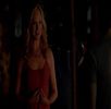 ┊мяs.sнεℓℓεү» şi, sunt interesante ştirile? *se uită la el cu coada ochiului*