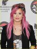 demi-lovato-shows-off-new-pink-hair-for-grammys-interviews-05