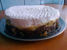 Tort de clatite (umplutura cu dulceata struguri), budinca de ciocolata, budinca de vanilie si frisca