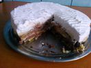 Tort de clatite (umplutura cu dulceata struguri), budinca de ciocolata, budinca de vanilie si frisca