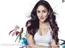 KAREENA25