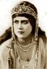 1923