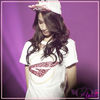 ^^.. [se aseaza pe canapea] ..Bine. :-< ..Hei. :-h
