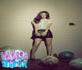 ┊deɴιι┊Şi-am băgat-o-n dormitor, şi-mi venea să o omor,  Pe streaptease se dezbrăca, -click;