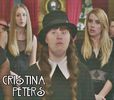 ♡ cσνєη ♡ *vine și se pune pe jos*