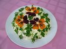 salata de "panselute"