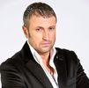 Am creat un parfum nou marca Botezatu si vreau ca tu si Adrian, un model de-al meu sa