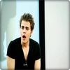 *ofteaza* Stiiu, sunt un pros;;t :( . #elena ;; Pa sunshine ;3. *huuug* #caroline *click