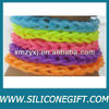 Easy_fun_diy_silicone_loom_bands_stretchy