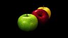 tre_colored_apples-1920x1080