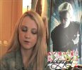 ┊deɴιι┊¤intră în cocioabă încercând să îl ţină pe Guţă în braţe¤ (cl)