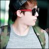 _KhB} ..Nu. :3 ..[se uita la ceas] ..Trebuie sa plec. :( ..[desc]