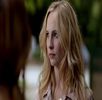 ┊мяs.sнεℓℓεү» (vine și se așază pe scări) uhm, cineva?