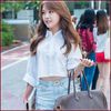 M| Jung Ah~. (merge la ea, îi dă cadoul). Poftim. :* ^^