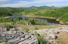 LAPIEZURILE DE LA PONOARELE DE DEASUPRA PESTERII SI LACUL ZATONUL MARE.