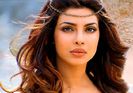priyanka-chopra-glam