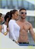 jennifer-lopez-helps-reveal-american-idol-top-30-for-2014-08
