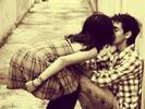 Girl-romantic-kiss