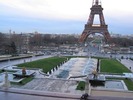 paris-le-tour-eiffel-main