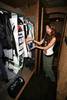 miley-cyrus_dot_com-tourbus-2006sep21universalcity-005_2