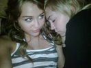 miley-cyrus-twitter-1