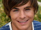 Zac_Efron_-_American_actor_and_singer[1]
