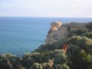 A_castle-like_rock_formation_at_Twelve_Apostles_